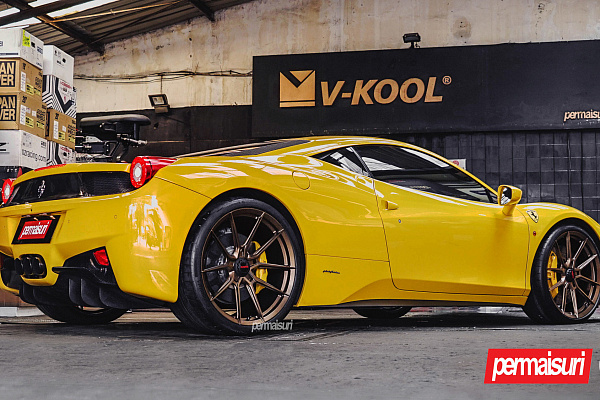 Фото дисков NOVITEC NF10 Сатиновая бронза на Ferrari 458