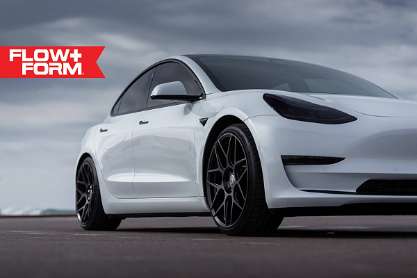 Фото дисков HRE FF01 Черный сатин на Tesla Model 3