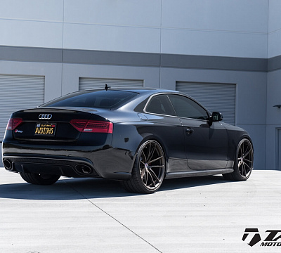 Фото дисков HRE P104 на Audi A/S/RS 5 (8T)