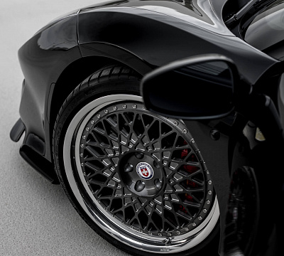 Фото дисков HRE 501 на Ferrari 488