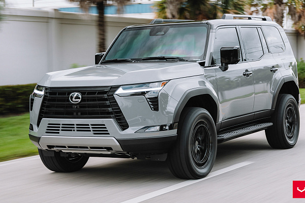 Фото дисков Vossen HFX-1 (6-Lug) Черный глянец на Lexus GX III