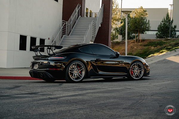 Фото дисков Vossen EVO-1 Глянцевый тонированный лак на Porsche Cayman III