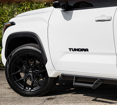 Фото дисков Vossen HF6-4 на Toyota Tundra III