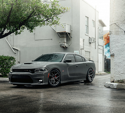 Фото дисков Vossen HF-5 на Dodge Charger VII