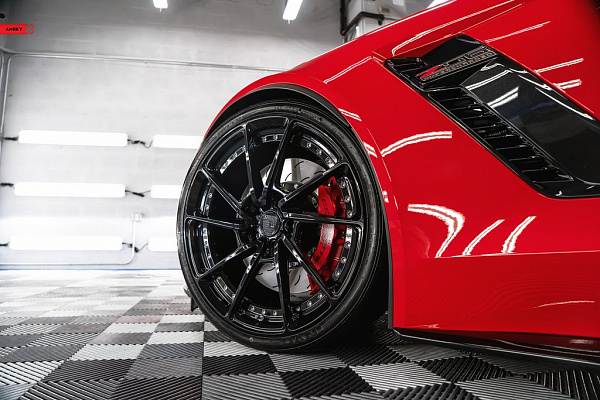 Фото дисков Anrky AN23 Черный глянец на Chevrolet Corvette C7