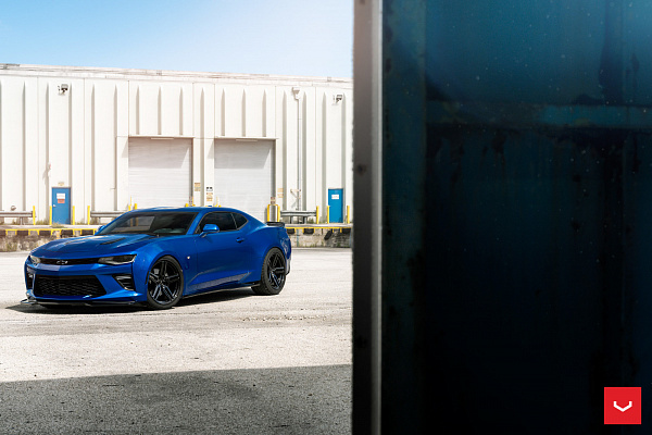 Фото дисков Vossen HF-1 Черный глянец на Chevrolet Camaro VI