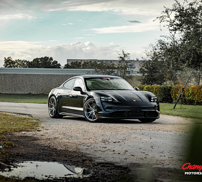 Фото дисков Vossen RS74 на Porsche Taycan I