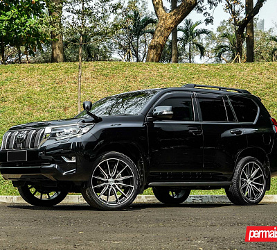 Фото дисков Vossen HF6-1 на Toyota Land Cruiser Prado 150