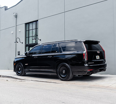 Фото дисков Brixton Forged LX16 на Cadillac Escalade V