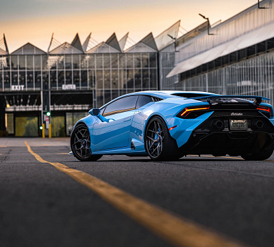 Фото дисков Brixton Forged PF7 на Lamborghini Huracan