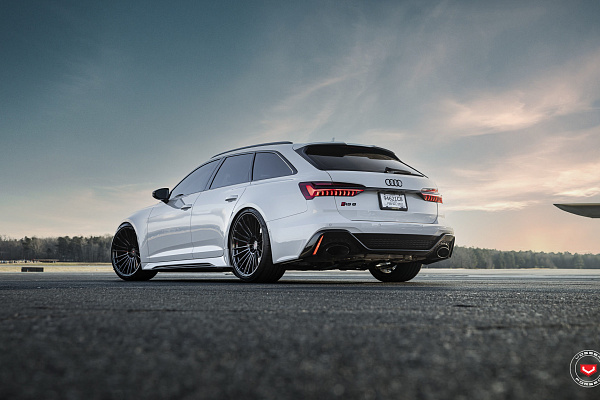 Audi RS6 C8