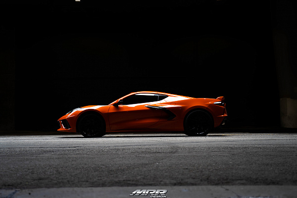 Фото дисков MRR FS01 Черный глянец на Chevrolet Corvette C8