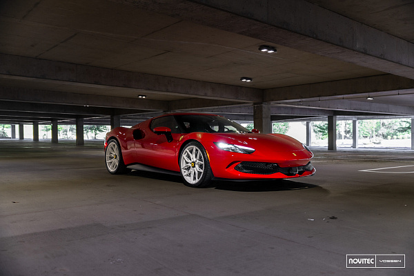 Фото дисков NOVITEC NF11 Белый глянец на Ferrari 296