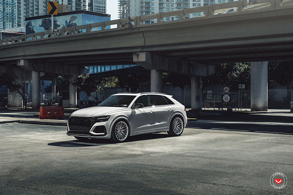 Фото дисков Vossen EVO-5 Глянцевый лак на Audi Q8