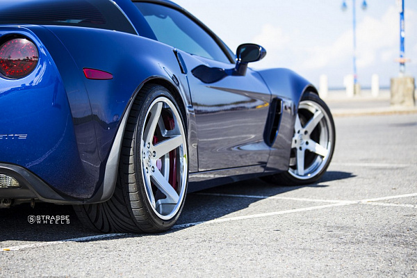 Фото дисков Strasse Wheels S5 Deep Concave Глянцевый лак на Chevrolet Corvette C6