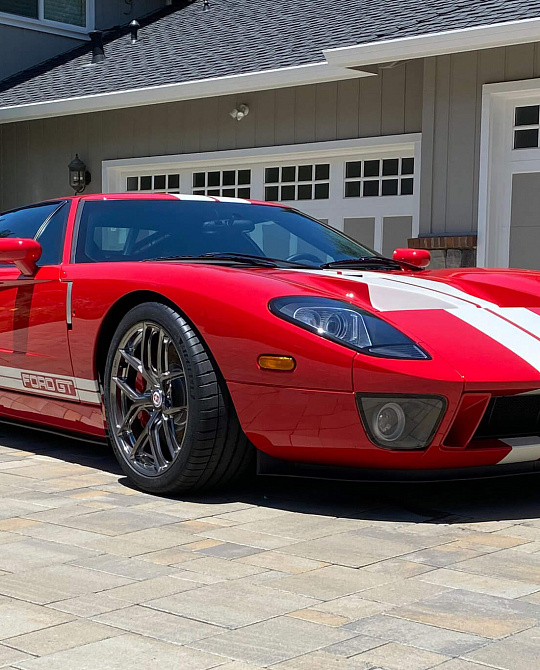 Фото дисков P101SC Глянцевый темный лак на Ford GT I