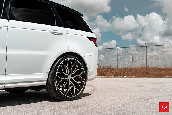 Фото дисков Vossen HF-2 Алмазная проточка на Range Rover Sport II