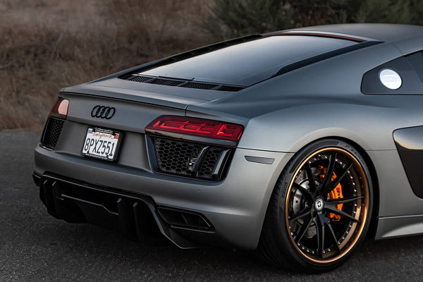 Audi R8