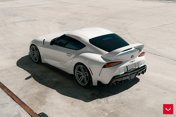 Фото дисков Vossen HF-1 Серебро на Toyota Supra A90