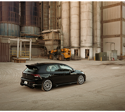 Фото дисков Rotiform SGN на Volkswagen Golf VII