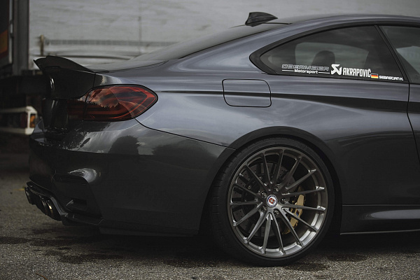 Фото дисков HRE P103 Глянцевый темный лак на BMW 4/M4 (F32/F82)