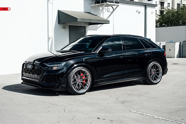 Фото дисков Anrky S3-X5 Глянцевый темный лак на Audi Q8