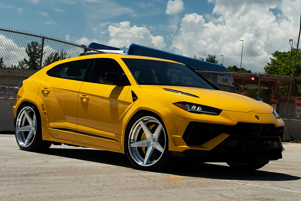 Фото дисков Anrky RS5.3 Глянцевый лак на Lamborghini Urus