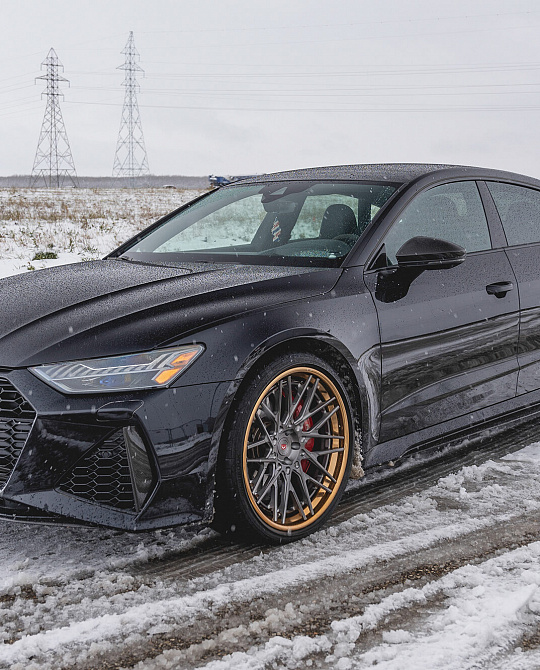 Фото дисков S17-07 (3-Piece) Глянцевый темный лак на Audi A/RS 7 (4K)