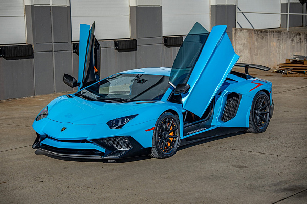 Фото дисков Strasse Wheels SV5-RS Performance Другой цвет на Lamborghini Aventador