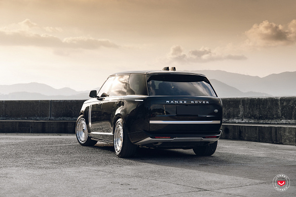 Фото дисков Vossen LC3-11T Глянцевый лак на Land Rover Range Rover V