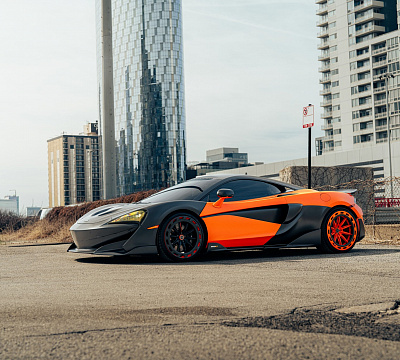 Фото дисков Brixton Forged FDE11 Aerotech на McLaren 600