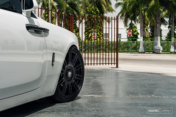 Фото дисков NOVITEC SP2 Черный глянец на Rolls-Royce Wraith