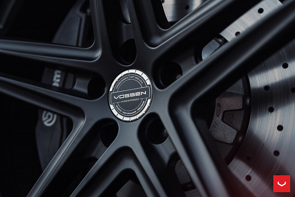 Фото дисков Vossen VFS-5 Черный сатин на Ford Mustang VI