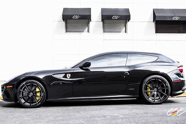 Фото дисков CEC C26 Черный сатин на Ferrari FF