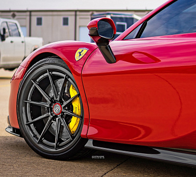 Фото дисков Savini SV10 на Ferrari SF90