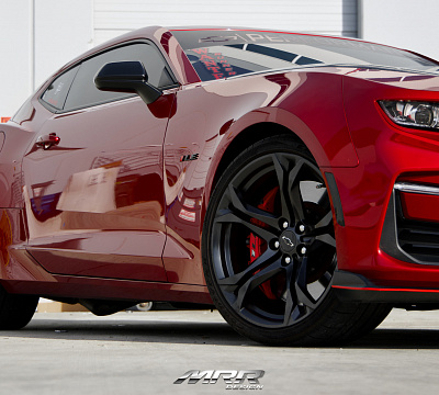Фото дисков MRR M017 на Chevrolet Camaro VI