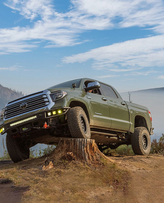 Фото дисков DUGGER на Toyota Tundra II
