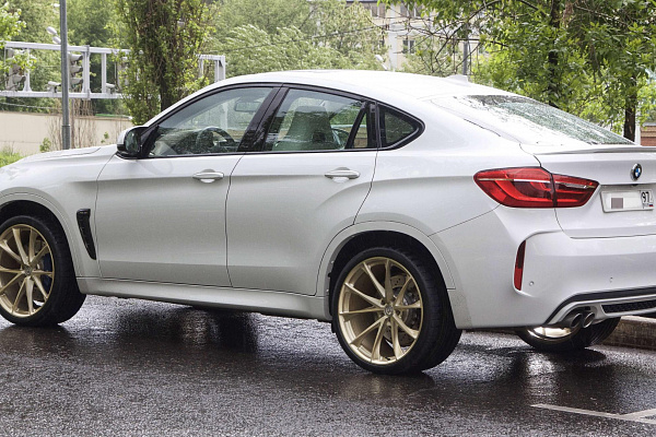 BMW X6 M