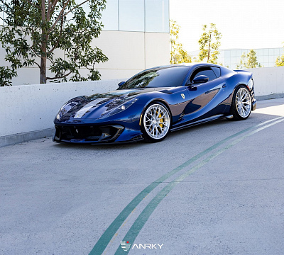 Фото дисков Anrky AN30 на Ferrari 812