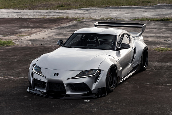 Фото дисков Strasse Wheels S6 Competition Черный сатин на Toyota Supra A90