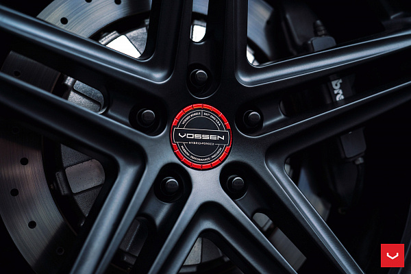 Фото дисков Vossen VFS-5 Черный сатин на Ford Mustang VI