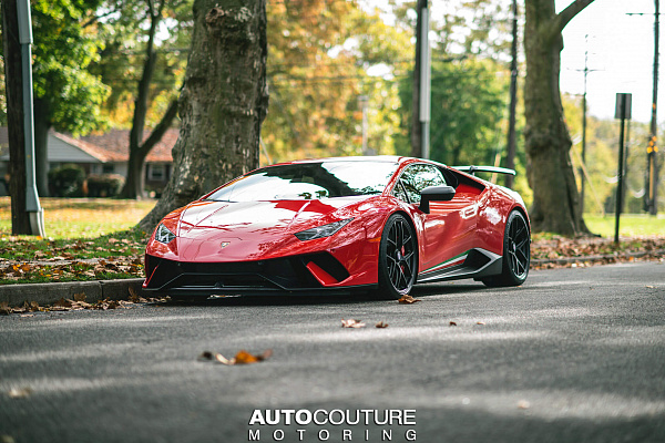 Фото дисков HRE R101 Lightweight Черный сатин на Lamborghini Huracan
