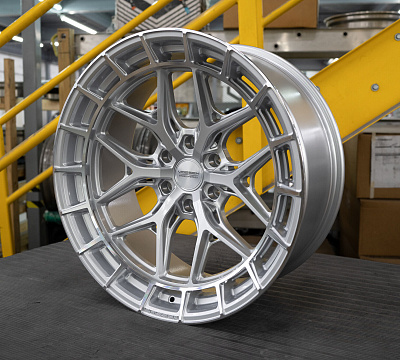 Vossen HFX-1 (6-Lug)