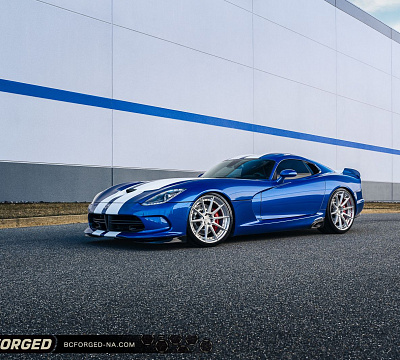 Фото дисков BC Forged HCS04 на Dodge Viper