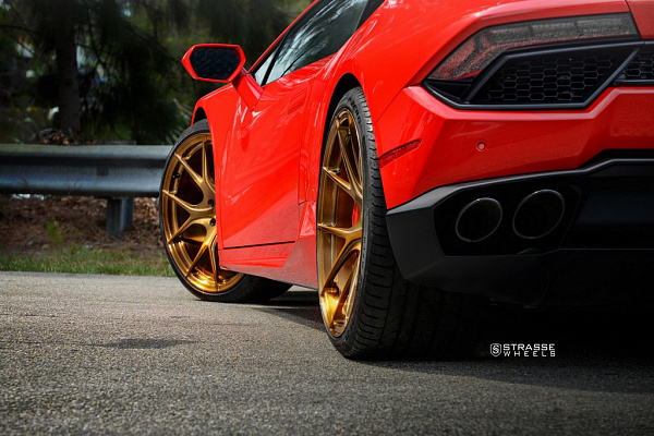Фото дисков Strasse Wheels SM5R Deep Concave Monoblock Сатиновая медь на Lamborghini Huracan