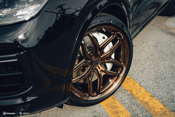 Фото дисков Brixton Forged PF12 R / RS Глянцевая бронза на Porsche Cayenne III