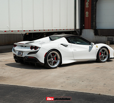 Фото дисков HRE 527 на Ferrari F8