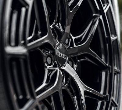 Фото дисков Vossen HFX-1 (5-Lug) на Tesla Model S