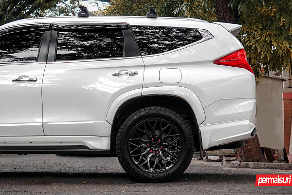 Фото дисков Vossen HF6-3 Черный глянец на Mitsubishi Pajero Sport III