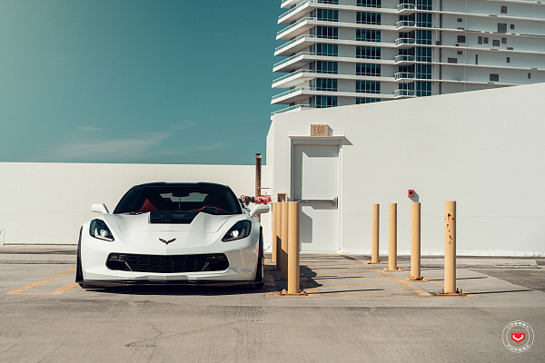 Фото дисков Vossen EVO-4R Сатиновый графит на Chevrolet Corvette C7